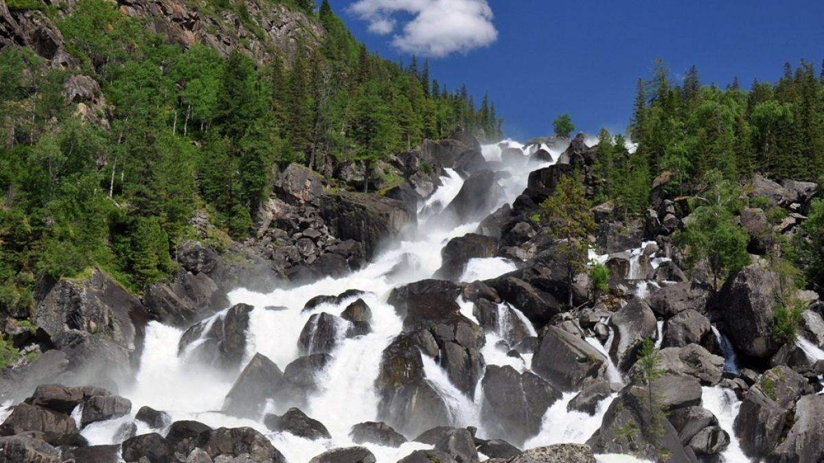 Водоскат Учар