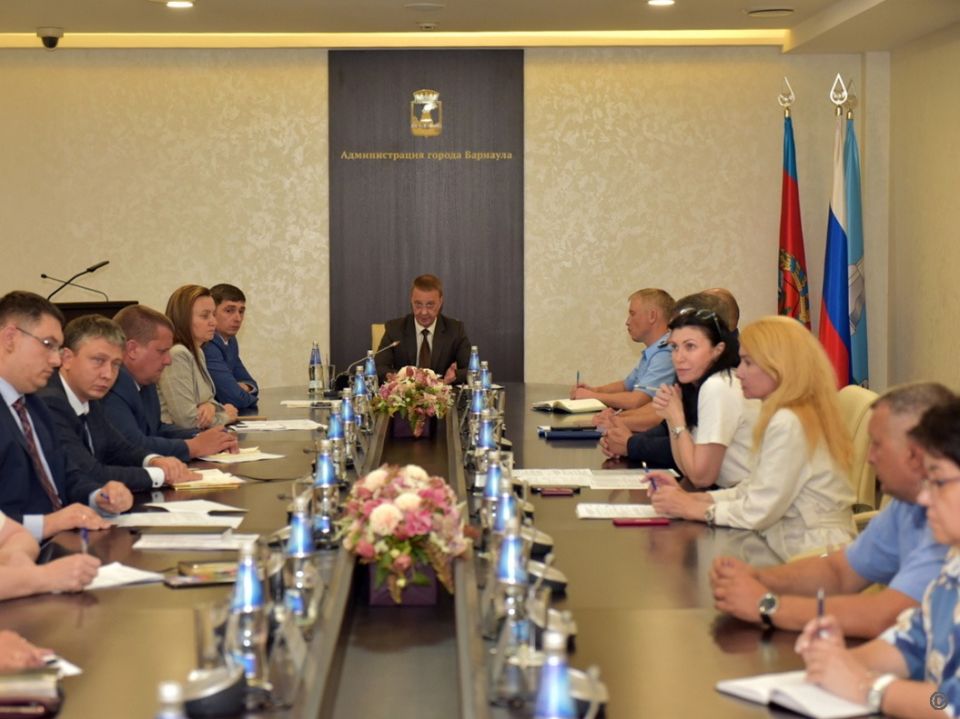 Заседание в администрации Барнаула Заседание в администрации Барнаула