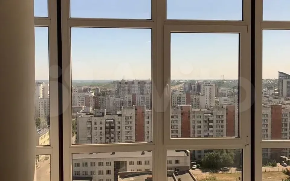 Квартиру с панорамными окнами продают в центре Барнаула