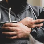 Барнаулец под видом женщины выманил у жителя Абакана интимные фото для шантажа