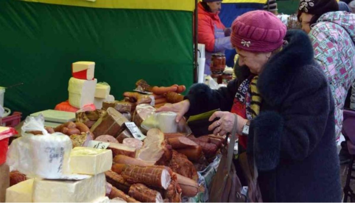 Ярмарка в березовском. Продовольственная ярмарка. Продуктовая ярмарка. Выставка ярмарка.