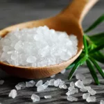 Диетолог рассказала, какую соль полезно употреблять в пищу
