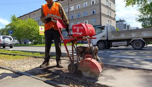 В Бийске начали ремонт трамвайных переездов по гарантии
