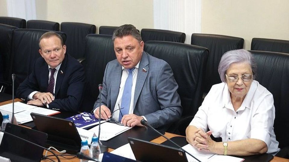 Заседание в Совете Федерации РФ Заседание в Совете Федерации РФ