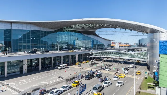 Авиарейс Москва — Барнаул отменили на фоне ограничений в Шереметьево