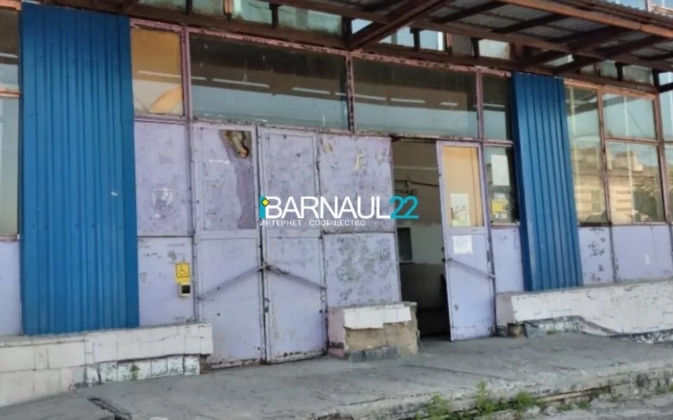 Позорище!: фото действующей в Павловске автостанции поразили пользователей Сети