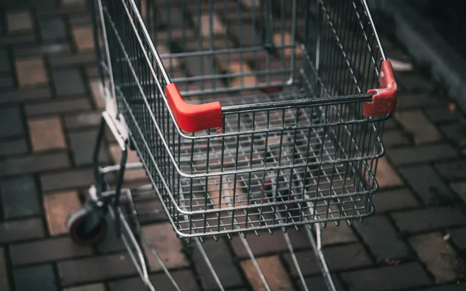 Алтайский ретейл испытывает дефицит продавцов, кассиров и администраторов