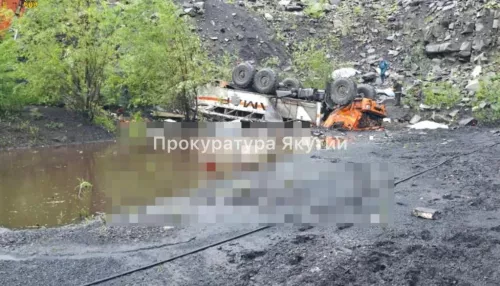 Автобус с шахтерами сорвался с обрыва в Якутии, погибли 15 человек