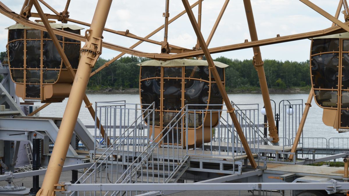 Колесо обозрения в Барнауле