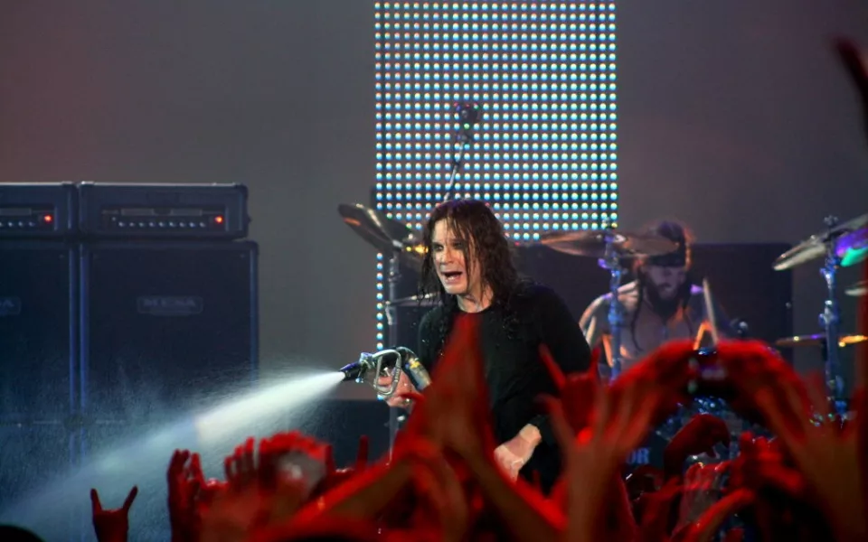 Легендарный Оззи Осборн умер в возрасте 76-ти лет