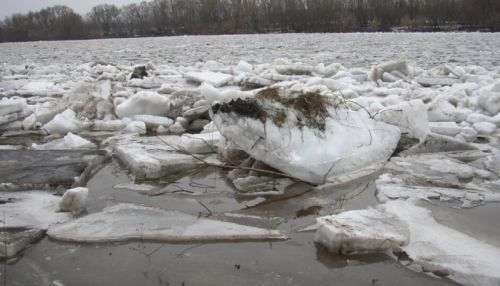На алтайских реках начал вскрываться лед