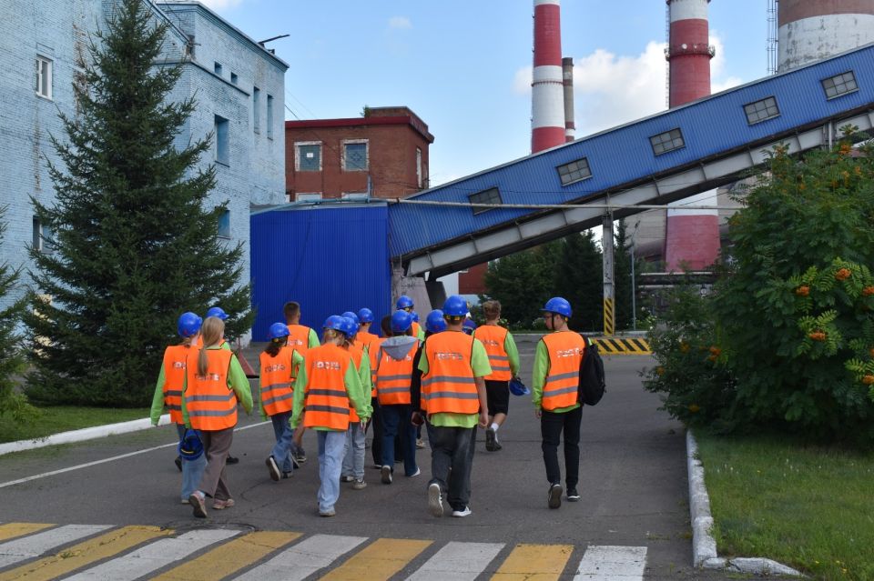 В Бийске стартовала третья смена проекта "Профкоманды.ФМ" В Бийске стартовала третья смена проекта "Профкоманды.ФМ"
