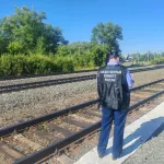 На железной дороге в Алтайском крае погиб мужчина – его сбил тепловоз