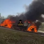 Пламя высотой несколько метров охватило автомобиль на Чуйском тракте в Алтайском крае