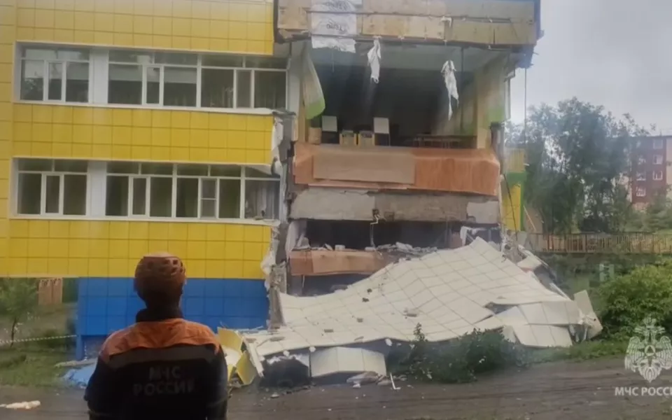 Афтершоки и волны до 4 метров: что известно о землетрясении и цунами на Камчатке