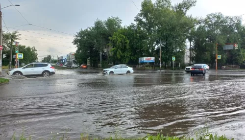 Штормовые выходные: 2 и 3 августа Алтайский край зальет дождями с градом