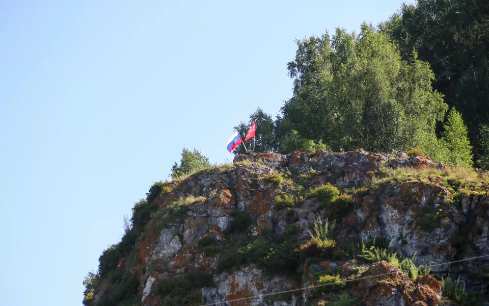 В Республике Алтай хотят сменить название скалы Чертов палец