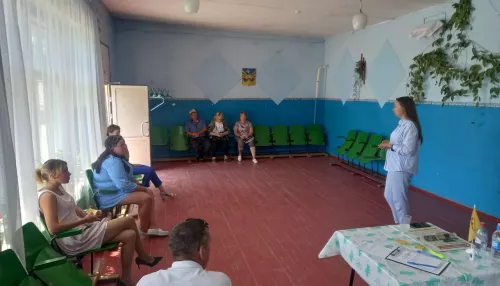 Жители Петропавловского района пожаловались на проблемы с автобусами и лекарствами