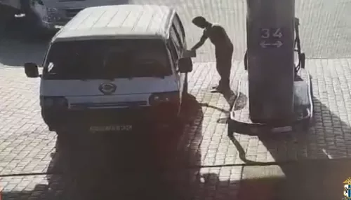 Водитель Toyota с советскими номерами устроил погоню со стрельбой под Новосибирском