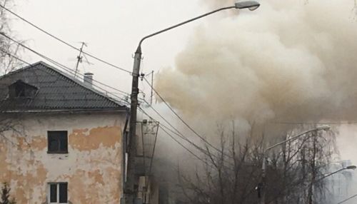 Квартира загорелась в центре Барнаула утром 5 апреля