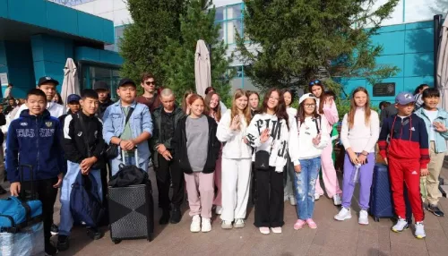 Вторая группа детей бойцов СВО из Республики Алтай полетела в лагеря Санкт-Петербурга