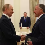 Путин принял в Кремле спецпосланника главы США Уиткоффа