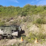 Квадроцикл сорвался в обрыв в Республике Алтай, четыре человека пострадали