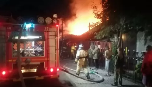 Пострадавшего при пожаре в Бийске ребенка в тяжелом состоянии доставили в Барнаул