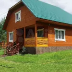 Дом, в котором все сделано из дерева, продают в Горном Алтае за 19,6 млн рублей. Фото