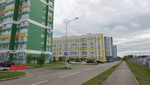 Новую дорогу в гуще барнаульских новостроек открыли раньше срока