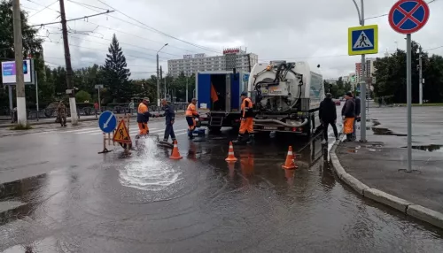 Из-за коммунального ЧП в центре Барнаула перекрыли часть пр. Строителей