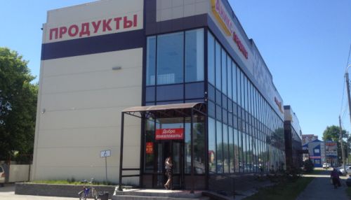 Подростков шваброй выгнали из магазина в Барнауле