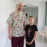 Каждый поворот головы был как пытка: в Москве спасли мальчика из Алтайского края