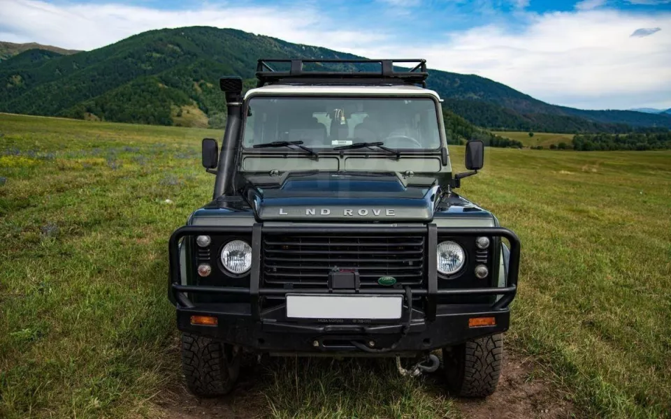 Рестайлинговый внедорожник высокой проходимости продают за 4,5 млн в Горном Алтае