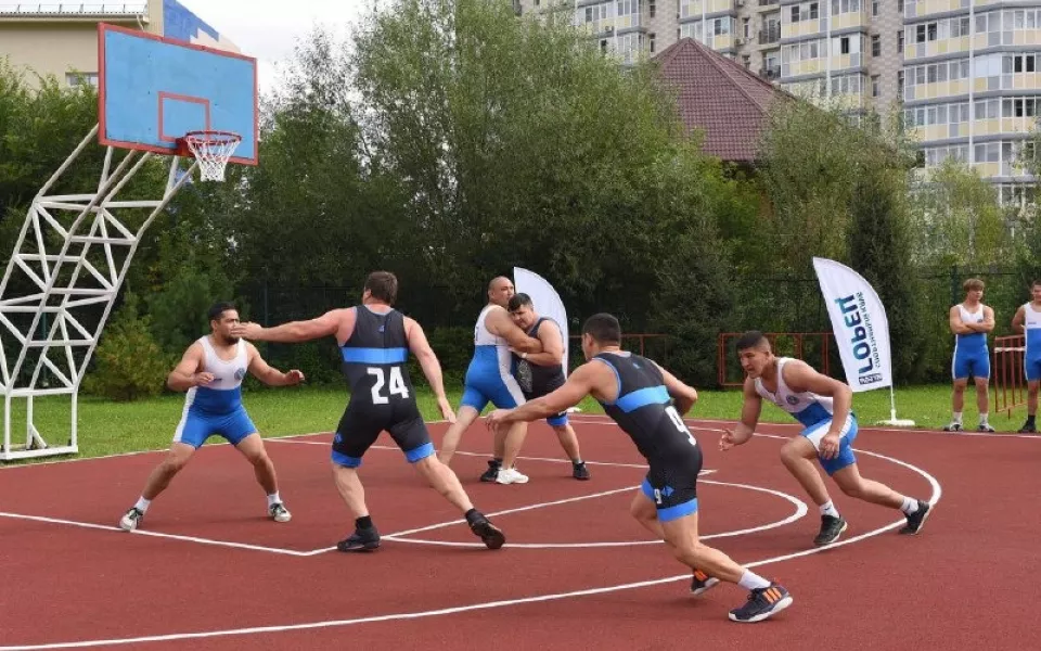 В Горно-Алтайске обновили спортплощадки крупнейшего стадиона в регионе