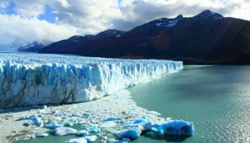Мировые ледники тают ускоренными темпами