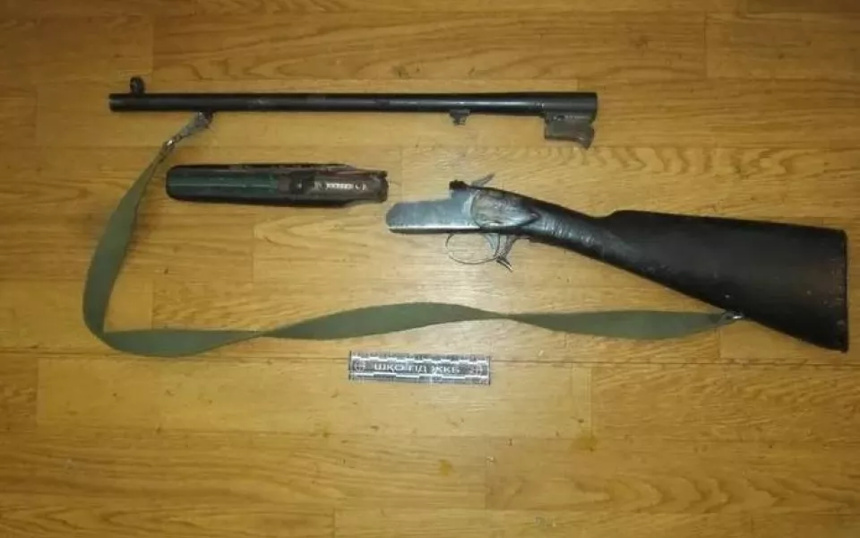 Жителя Республики Алтай поймали на незаконном хранении ружья, найденного в лесу