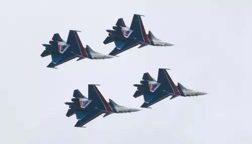 Легендарная пилотажная группа Русские Витязи пролетит над Барнаулом 28 августа