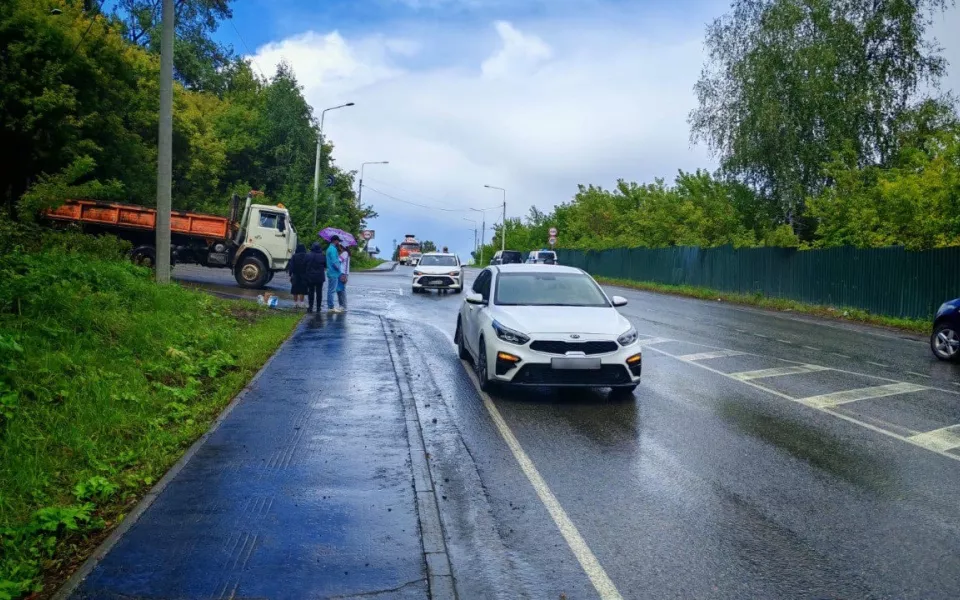 В Горно-Алтайске УАЗ, Toyota Land Cruiser и Lexus сошлись во внедорожной схватке