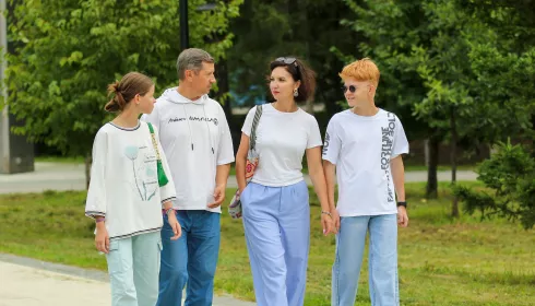 С первого взгляда: история случайной встречи, которая переросла в многодетную семью