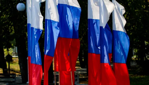 С праздником, россияне! Поздравления с Днем флага в прозе и стихах