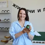 Мистика и творчество: жительница Барнаула создала свечи с ароматом города