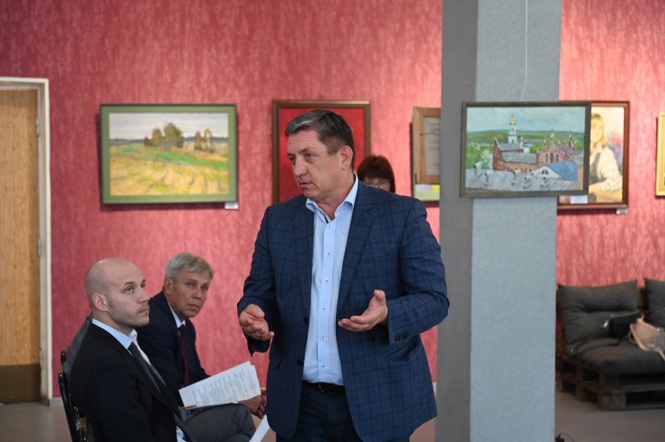 Игорь Панарин