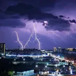 Мощный ливень с ветром и грозой накрыли Барнаул: фото стихии