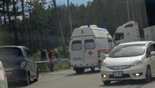 Момент массового ДТП на шоссе Ленточный бор в Барнауле попал на видео. Жесткие кадры