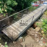 Соцсети: в барнаульском поселке из-за дождей обрушился мост