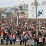 Стрижи, концерты, похороны: когда и зачем в Барнауле собирались толпы людей
