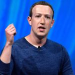 СМИ: главу Facebook Цукерберга хотят отправить в отставку