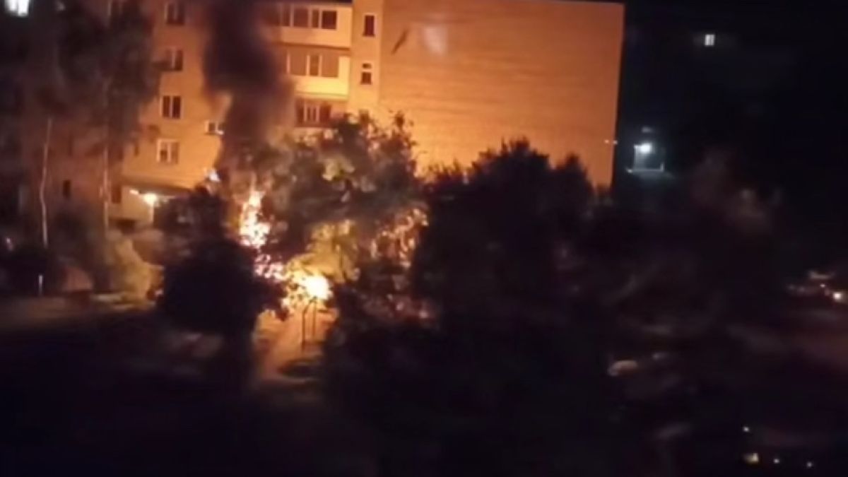 Машина загорелась в Славгороде 