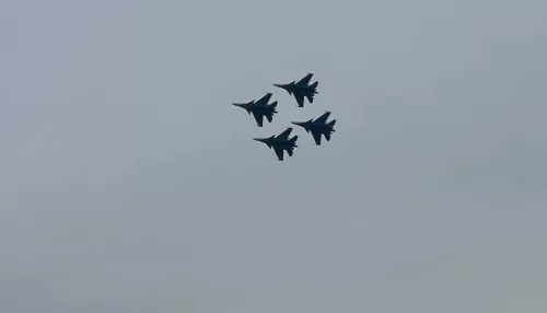 Высший пилотаж: Русские Витязи показали грандиозное шоу в Барнауле. Фото